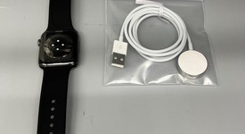 Good
													Apple Watch Series 6 40mm - Unlocked, Graphite, A2293 - Cellular, Stainless Steel, photo 1 of 2