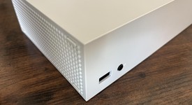 Mint
													Xbox Series S (2020) - White, 512 GB, photo 5 of 13