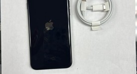 Mint
													Apple iPhone SE 3rd Gen 2022 - Unlocked, Midnight, 64 GB, A2595, photo 1 of 9