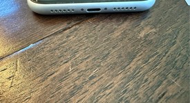 Good
													Apple iPhone Xr - AT&T, White, 128 GB, A1984, photo 5 of 6