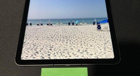 Good
													Apple iPad Air 5th Gen - Unlocked, Gray, 64 GB, A2589, photo 1 of 2