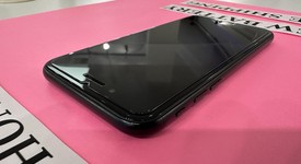 Good
													Apple iPhone SE 3rd Gen 2022 - Unlocked, Midnight, 64 GB, A2595, photo 4 of 14