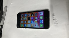 Fair
													Apple iPhone SE 1st Gen 2016 - Unlocked, Grey, 64 GB, A1662, photo 4 of 8
