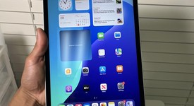 Mint
													Apple iPad Pro 11" 4th Gen 2022 - Unlocked, Silver, 128 GB, photo 3 of 8