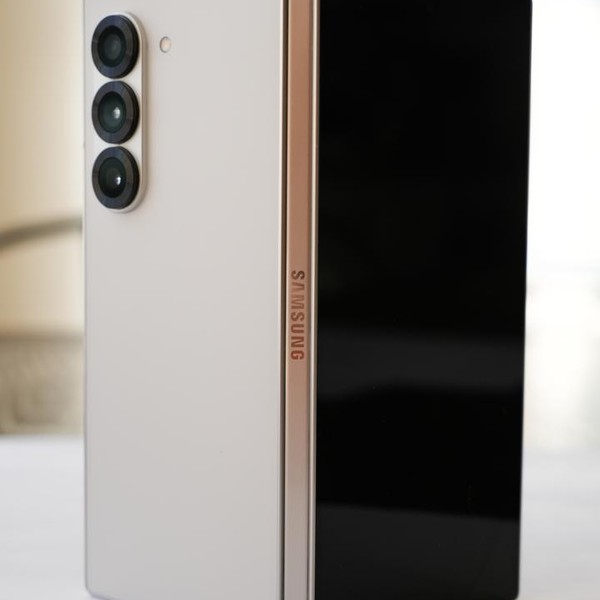 Samsung Galaxy Z Fold6 - Unlocked, 512 GB, White, 12 GB, SM-F956U1