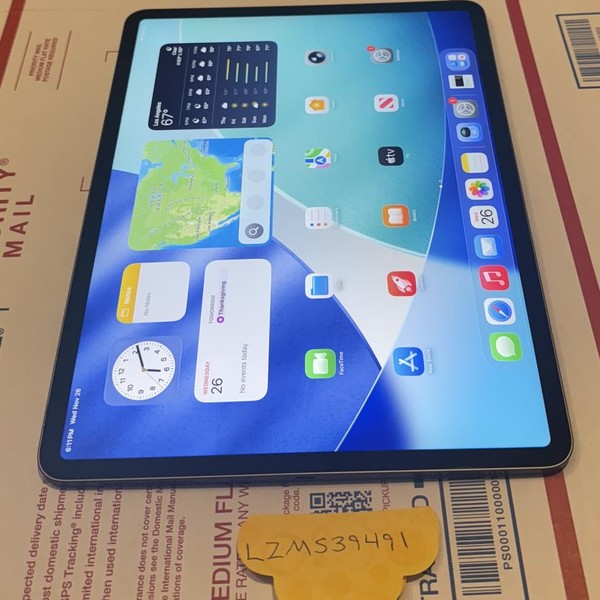 Apple iPad Pro 12.9 inch 3rd Gen 2018 - Wi-Fi, Gray, 64 GB, A1876