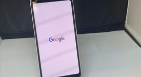 Good
													Google Pixel 2 XL - Verizon, Black & White, 64 GB, Verizon Edition, photo 1 of 7