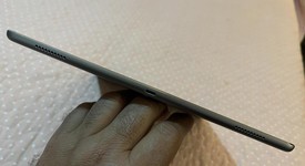 Good
													Apple iPad Pro 12.9" 2nd Gen 2017 - Unlocked, Gray, 64 GB, photo 3 of 9