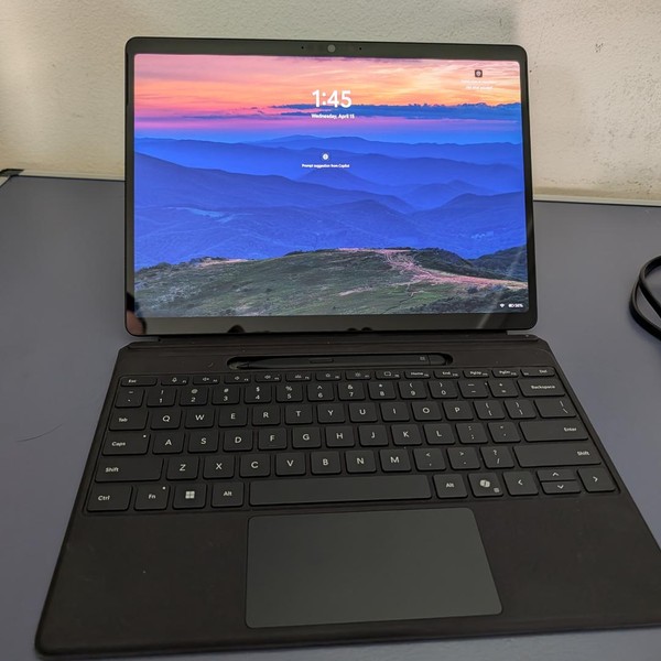 Microsoft Surface Pro 11 - 512 GB, Black, 16 GB, Snapdragon X Elite