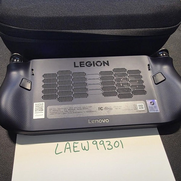 Lenovo Legion Go S - 1 TB, Black, 32 GB, AMD Ryzen Z1 Extreme