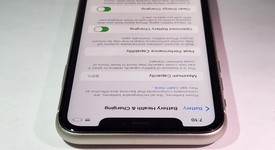 Good
													Apple iPhone 11 - AT&T, White, 64 GB, A2111, photo 5 of 8