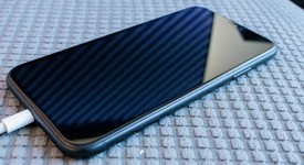 Good
													Apple iPhone Xr - Unlocked, Black, 128 GB, A1984, photo 2 of 8