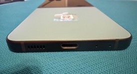 Good
													Samsung Galaxy Z Flip5 - Unlocked, Green, 512 GB, 8 GB, SM-F731U1, photo 5 of 10