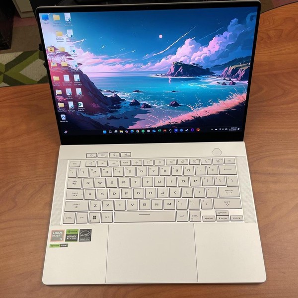 Asus ROG Zephyrus G14 (2024) GA403U - 1 TB, White, 32 GB, AMD Ryzen 9