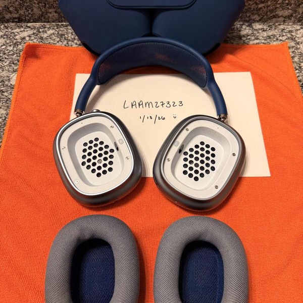 Apple AirPods Max - Sky Blue