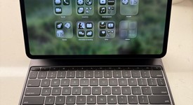 Mint
													Apple iPad Pro 13" (M4) 2024 - Unlocked, Black, 2 TB, 16 GB, A2926, Nano-texture Glass, photo 1 of 8