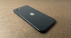 Mint
													Apple iPhone SE 2nd Gen 2020 - Unlocked, Black, 64 GB, A2275, photo 2 of 9