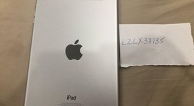 Good
													Apple iPad Mini - Unlocked, White, 16 GB, photo 2 of 3