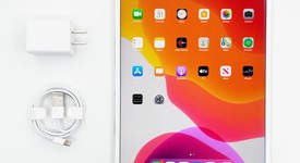 Good
													Apple iPad Pro 10.5" - Wi-Fi, Silver, 64 GB, photo 1 of 1