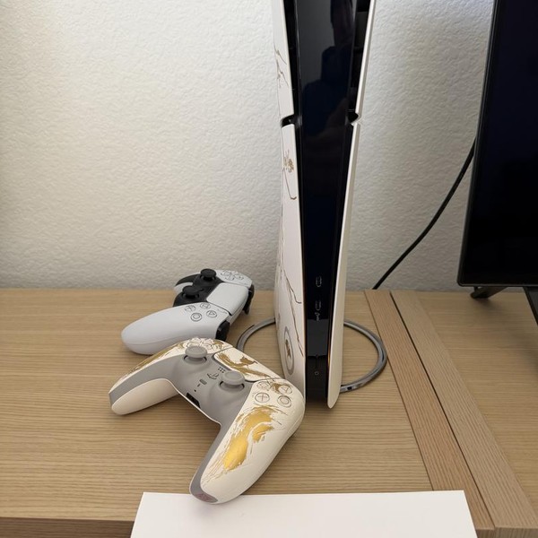PlayStation 5 Slim Digital Edition (2023) - 1 TB, White