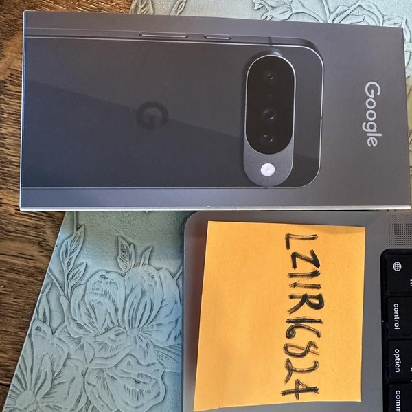 Google Pixel 10 - Unlocked, 128 GB, Obsidian, GLBW0