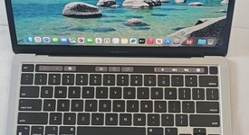 Good
													MacBook Pro 2020 - 13" - Apple M1, Gray, 256 GB, 8 GB, photo 1 of 10