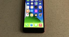 Mint
													Apple iPhone SE 2nd Gen 2020 - TracFone, Red, 64 GB, A2275, photo 3 of 9