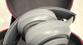 Used
													Beats Studio3 - Gray, photo 1 of 2