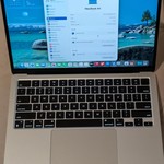 Good MacBook Air 2022 (M2) - 13 inch - 256 GB, Silver, 8 GB, Apple M2