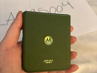 Motorola Razr Plus (2024)