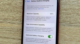 Good
													Apple iPhone SE 3rd Gen 2022 - Unlocked, Red, 256 GB, A2595, photo 3 of 11