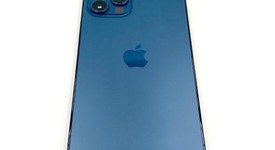 Good
													Apple iPhone 12 Pro - Straight Talk, Pacific Blue, 128 GB, A2341, photo 4 of 6