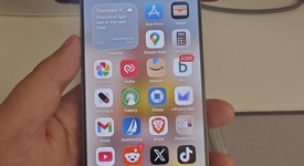 Mint
													Apple iPhone 16 Pro - Unlocked, Natural, 256 GB, A3083, photo 1 of 9