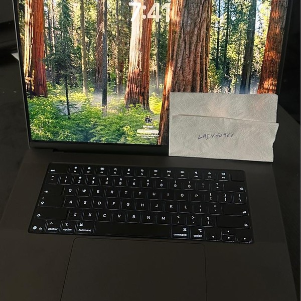 MacBook Pro 2026 - 16 inch (M5) - 1 TB, Space Black, 48 GB, Apple M5 Pro 18-core (20-core GPU), Standard Display