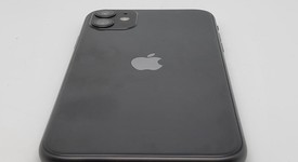 Fair
													Apple iPhone 11 - Metro by T-Mobile, Black, 64 GB, A2111, photo 3 of 7