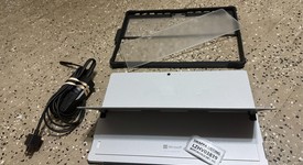 Good
													Microsoft Surface Pro 4 - 12.3 Inch - Wi-Fi, Silver, 1 TB, 16 GB, photo 4 of 5