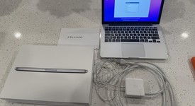 Fair
													MacBook Pro 2015 (Retina) - 13" - Silver, 256 GB, 8 GB, photo 1 of 6