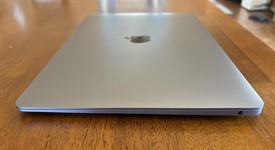 Good
													MacBook Air 2020 - 13" - I5, Silver, 512 GB, 16 GB, photo 4 of 15