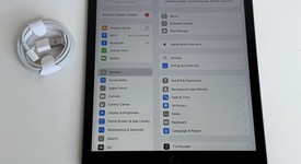 Good
													Apple iPad 9th Gen - Unlocked, Gray, 64 GB, A2603, photo 1 of 7