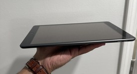 Good
													Apple iPad 9th Gen - Wi-Fi, Gray, 64 GB, A2602, photo 4 of 7