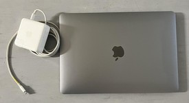 Good
													MacBook Pro 2019 - 13" - I5, Gray, 128 GB, 8 GB, photo 2 of 10