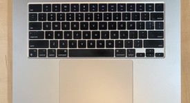 Mint
													MacBook Air 2023 - 15" - Apple M2, Starlight, 256 GB, 8 GB, photo 3 of 11