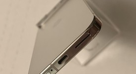 Good
													Google Pixel 9 Pro - Unlocked, Porcelain, 256 GB, 16 GB, GR83Y, photo 3 of 7