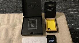 Mint
													Light Phone 3 - Unlocked, Black, 128 GB, 6 GB, photo 2 of 5