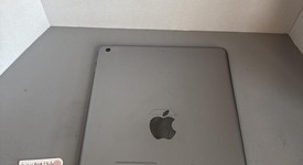 Fair
													Apple iPad 6th Gen - Wi-Fi, Gray, 32 GB, A1893, photo 3 of 7