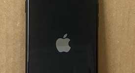 Good
													Apple iPhone SE 3rd Gen 2022 - Straight Talk, Midnight, 64 GB, A2595, photo 4 of 8