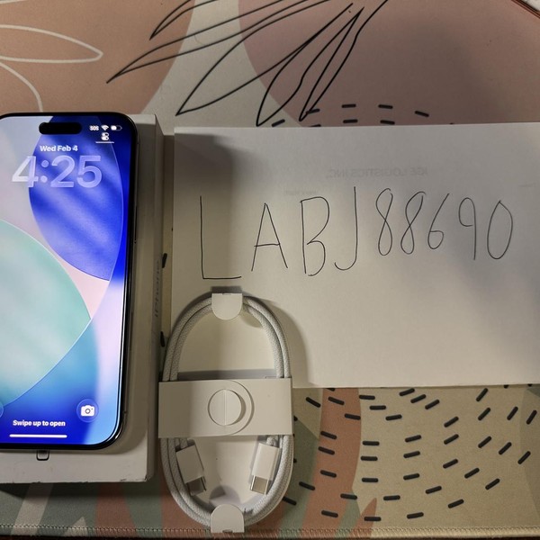 Apple iPhone Air - Unlocked, 256 GB, Cloud White, A3260