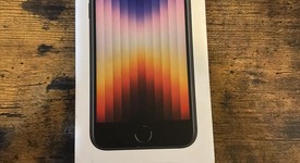 New
													Apple iPhone SE 3rd Gen 2022 - Unlocked, Midnight, 64 GB, A2595, photo 1 of 5