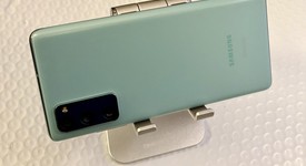 Good
													Samsung Galaxy S20 FE 5G - AT&T, Cloud Mint, 128 GB, 6 GB, SM-G781U, photo 4 of 5