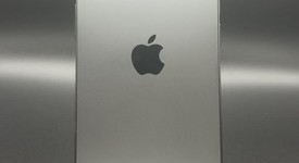 Mint
													Apple iPhone 16 Pro - Unlocked, Black, 512 GB, A3083, photo 3 of 9